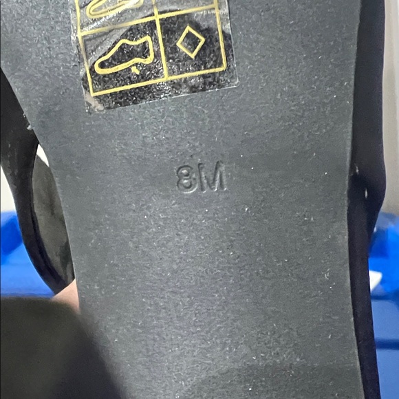 Le Chateau Midnight Black Satin Heels - Picture 6 of 7